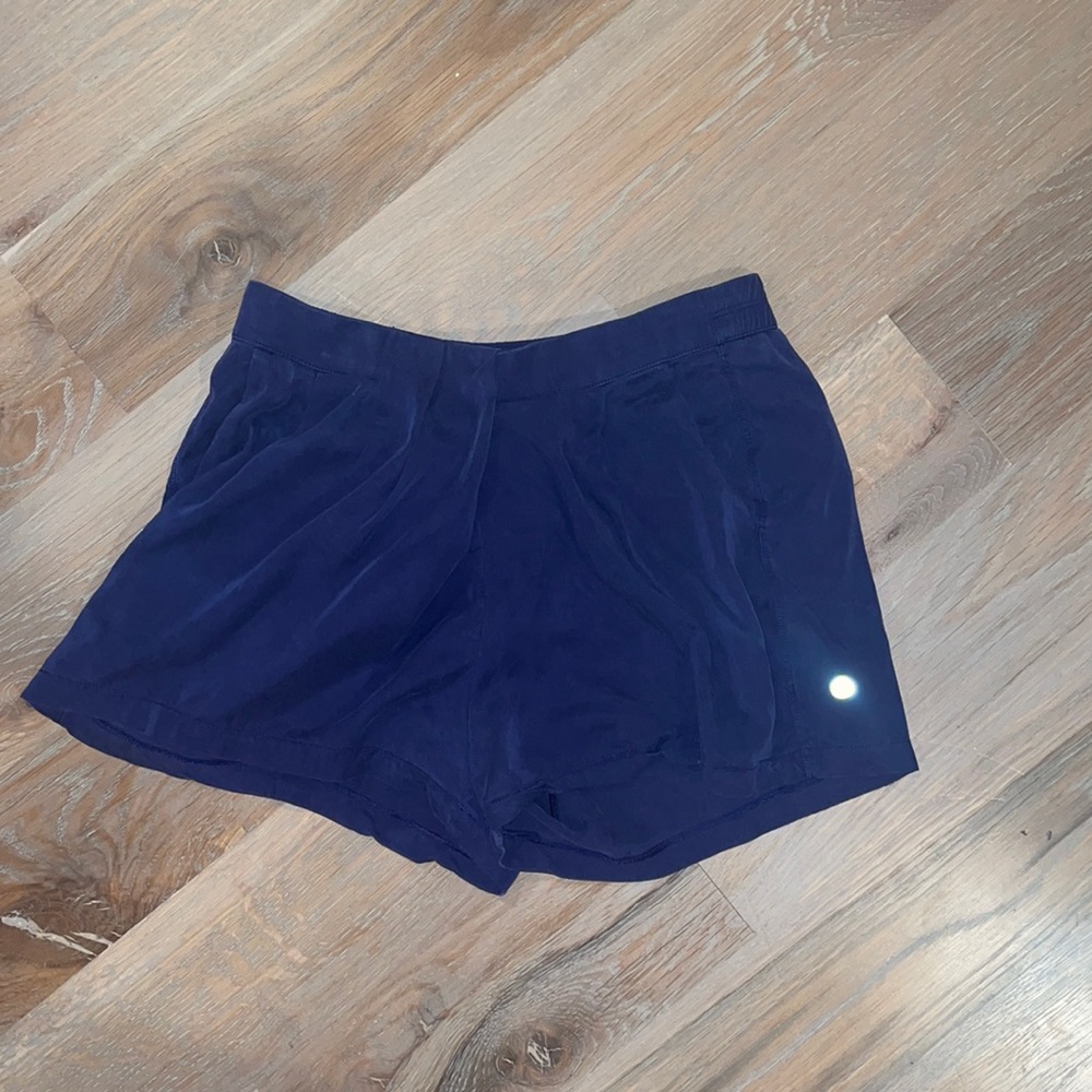 LULULEMON DRESS SHORTS